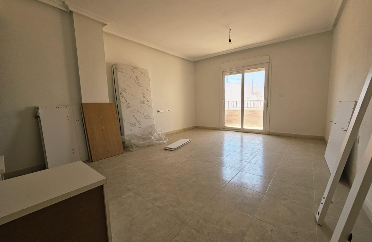 Resale - Apartment -
Torrevieja
