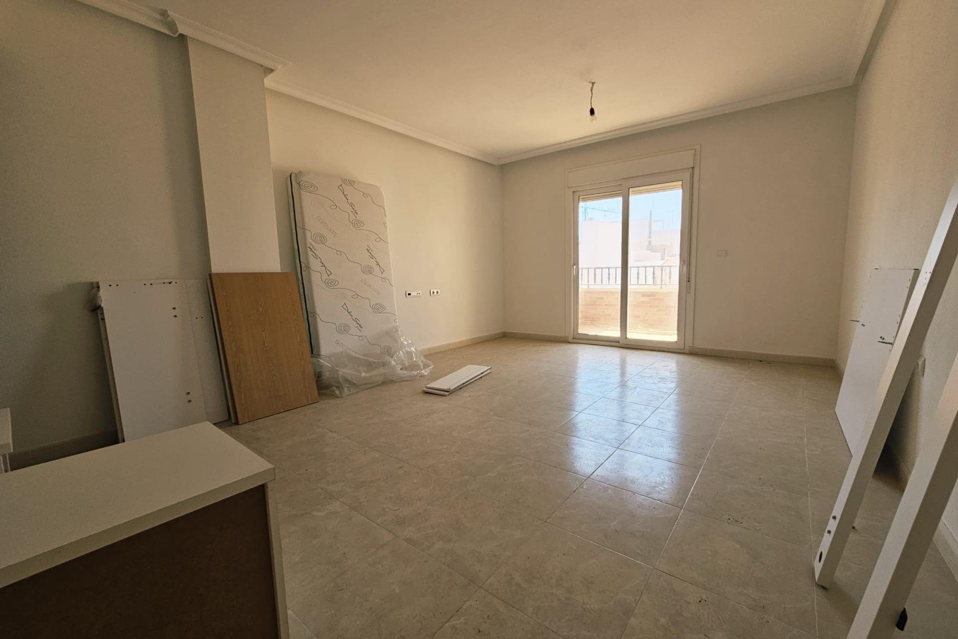 Resale - Apartment -
Torrevieja