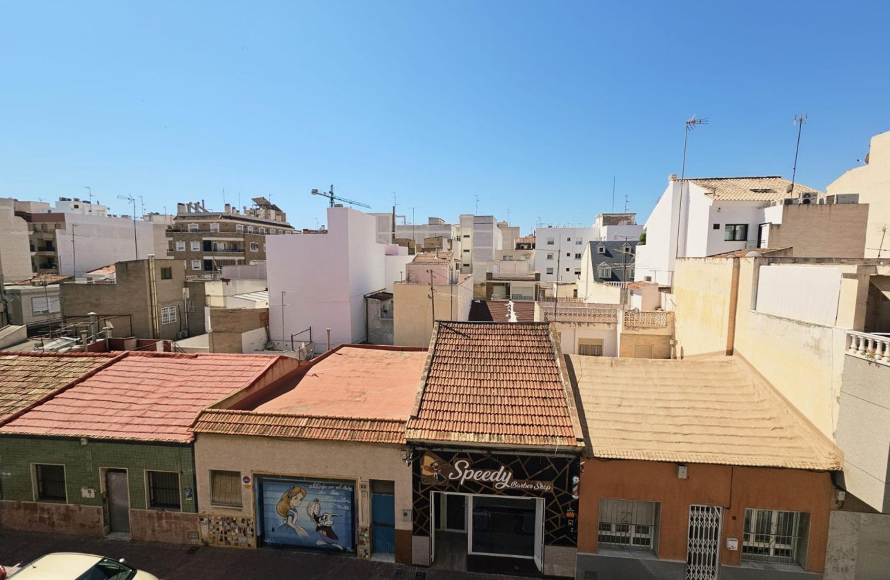 Resale - Apartment -
Torrevieja