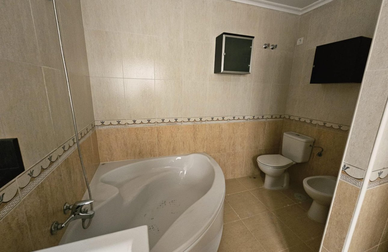 Resale - Apartment -
Torrevieja