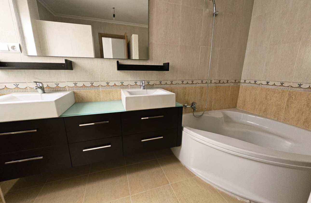 Resale - Apartment -
Torrevieja