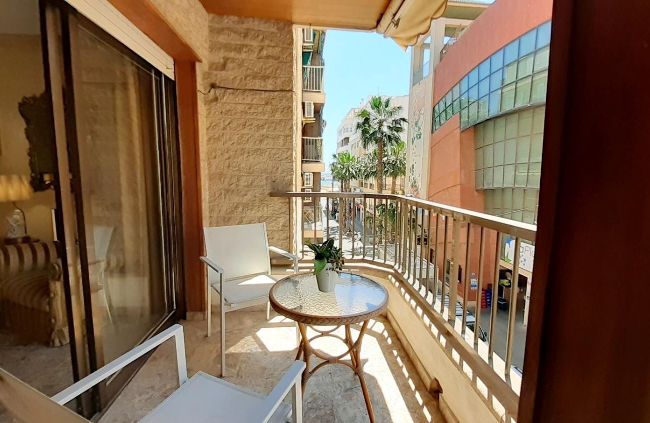 Resale - Apartment -
Torrevieja