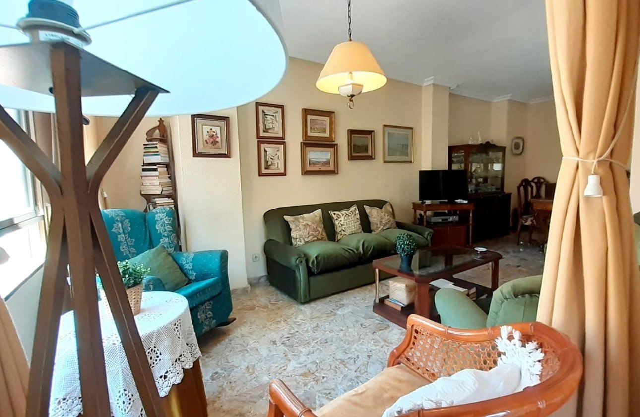 Resale - Apartment -
Torrevieja