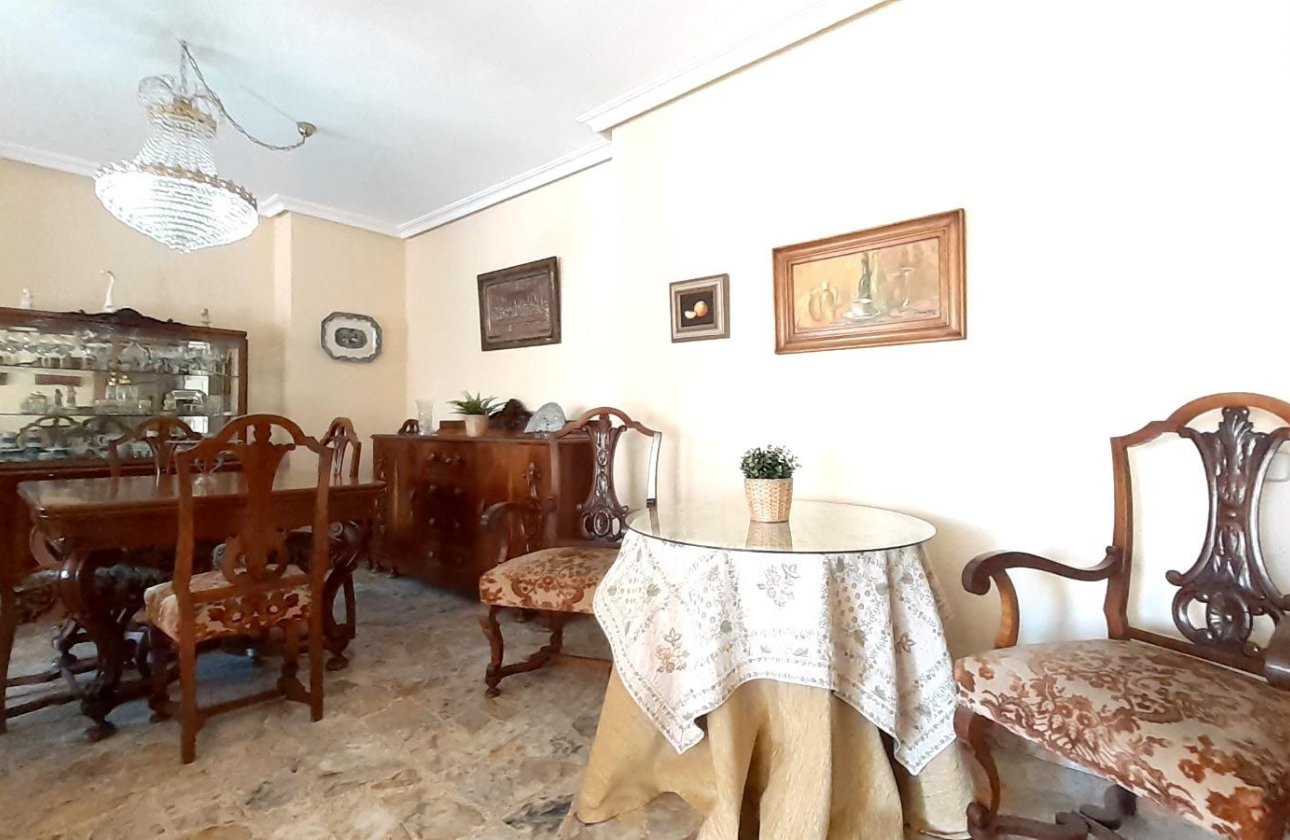 Resale - Apartment -
Torrevieja