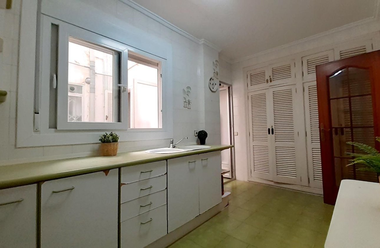 Resale - Apartment -
Torrevieja