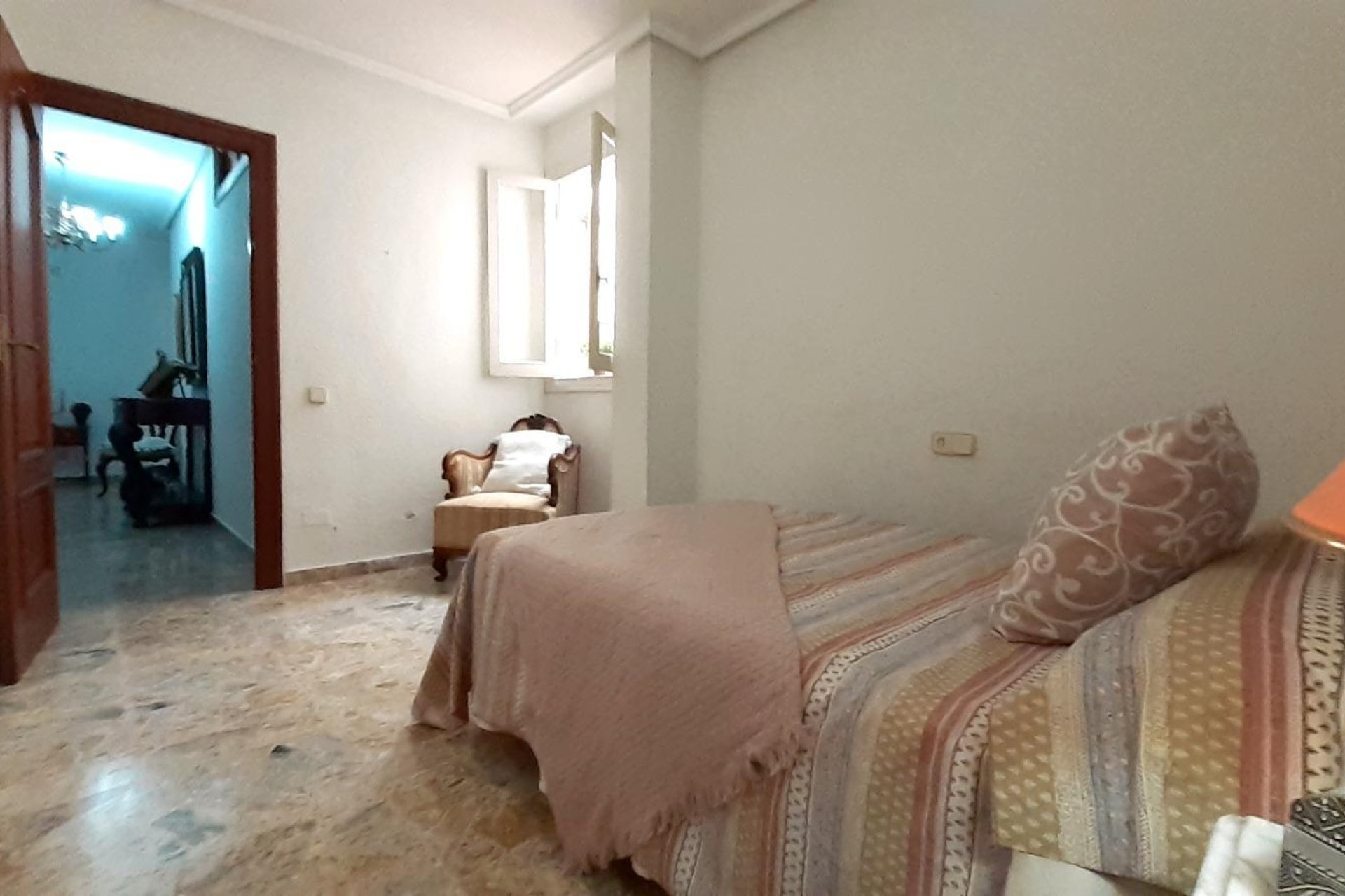 Resale - Apartment -
Torrevieja