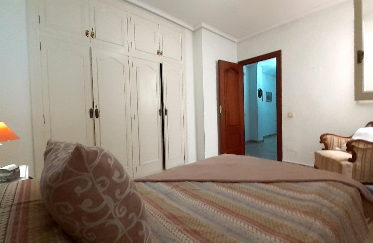 Resale - Apartment -
Torrevieja