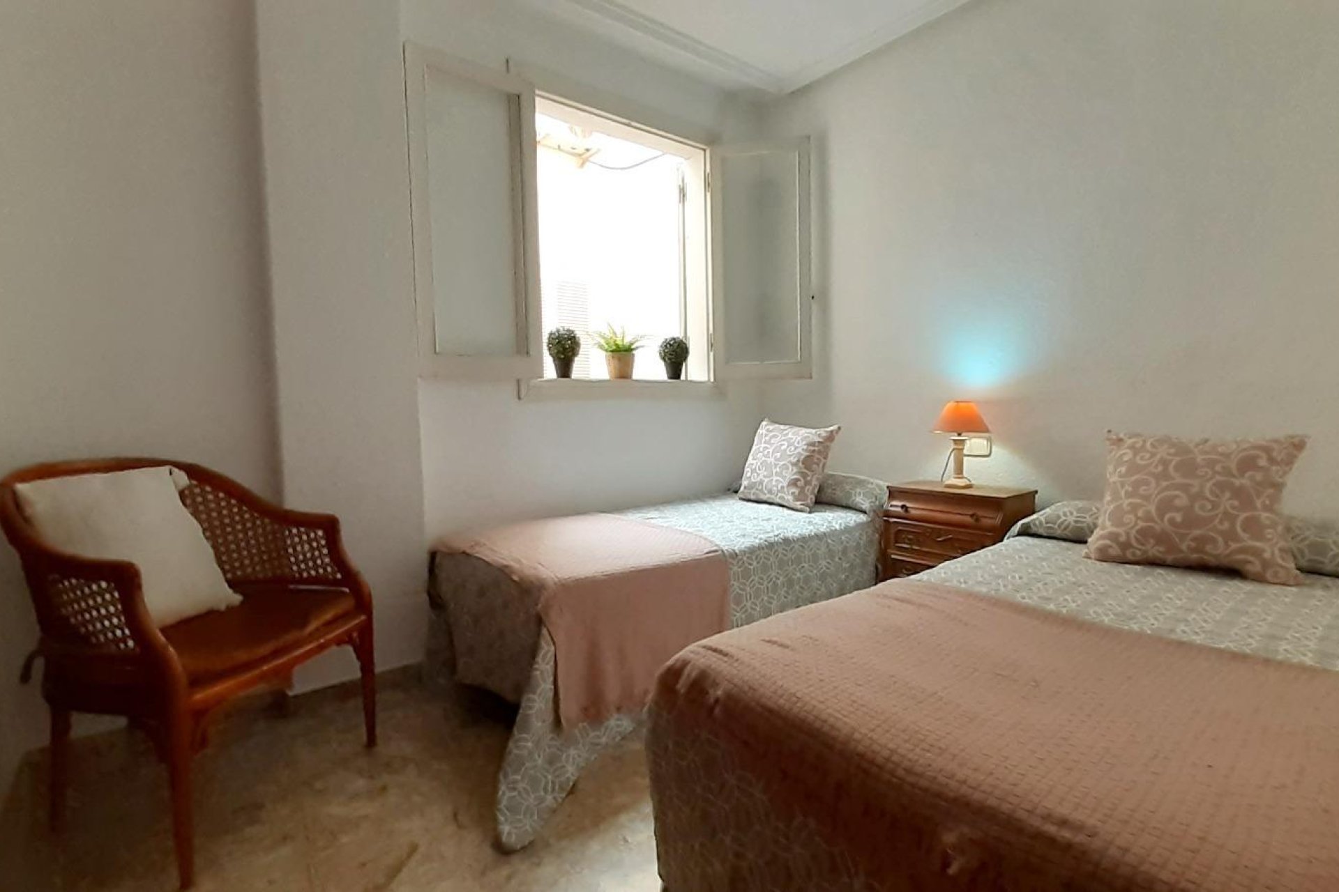 Resale - Apartment -
Torrevieja