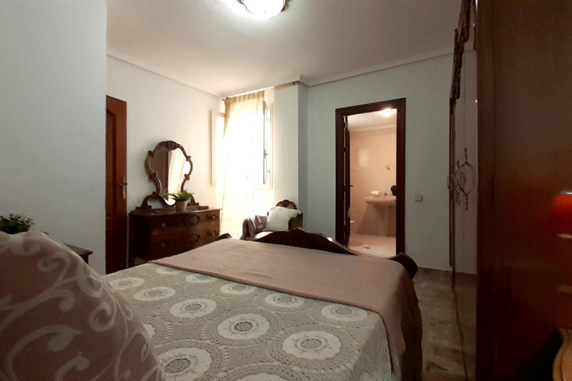Resale - Apartment -
Torrevieja