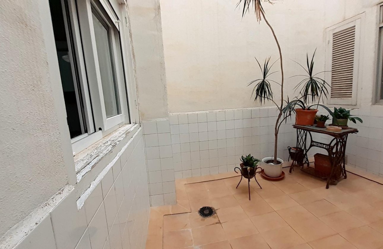 Resale - Apartment -
Torrevieja