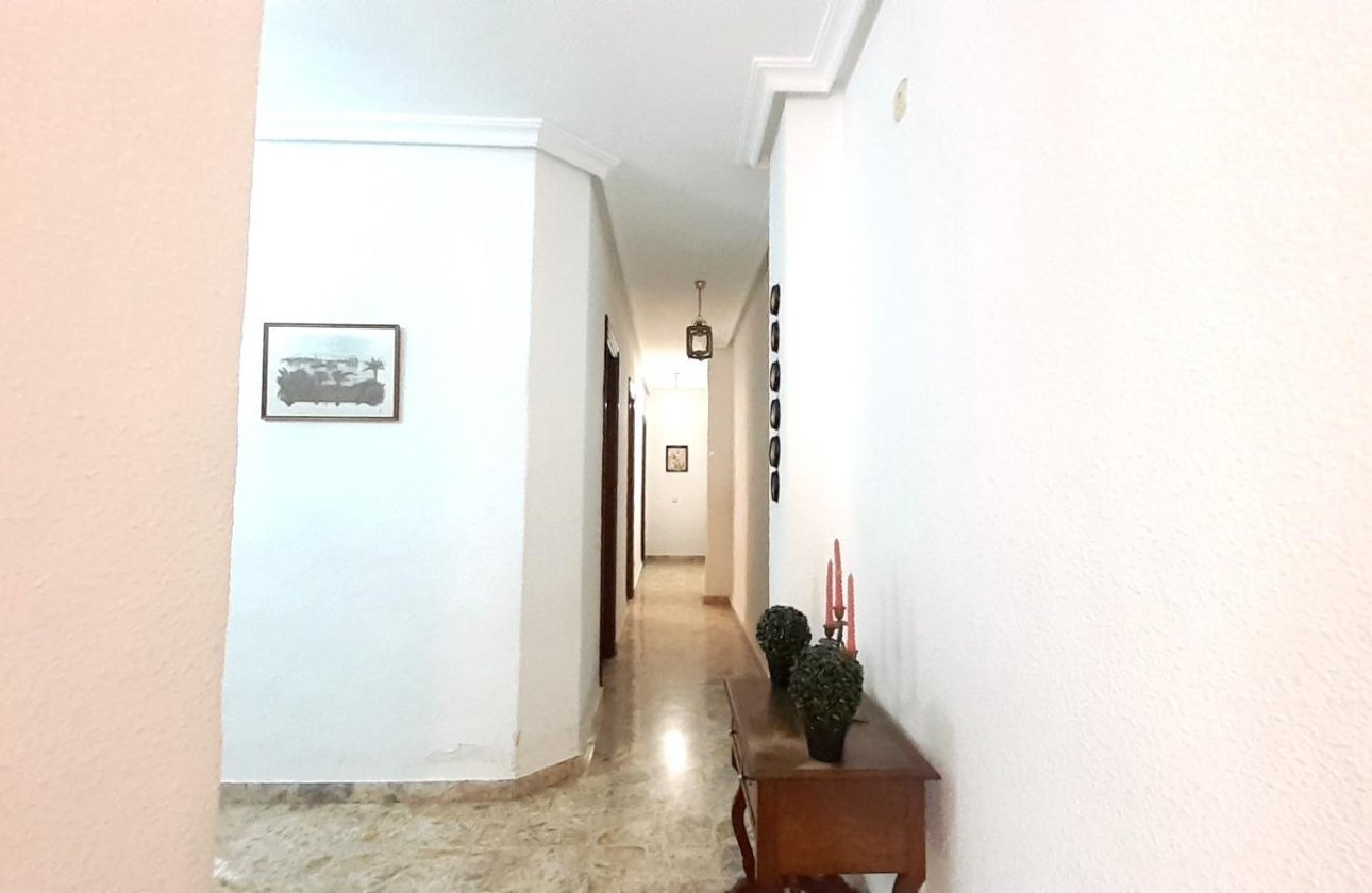 Resale - Apartment -
Torrevieja