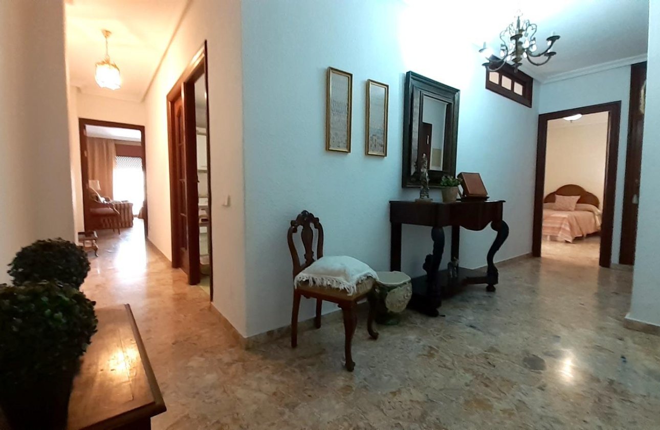 Resale - Apartment -
Torrevieja