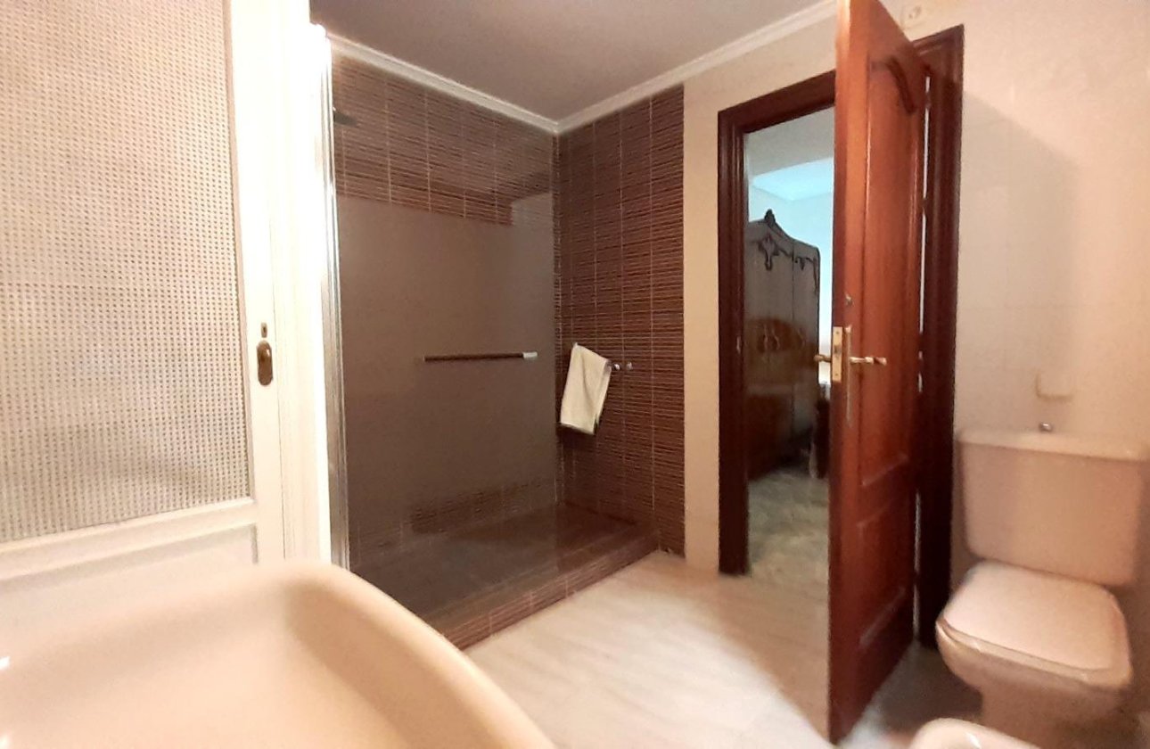 Resale - Apartment -
Torrevieja