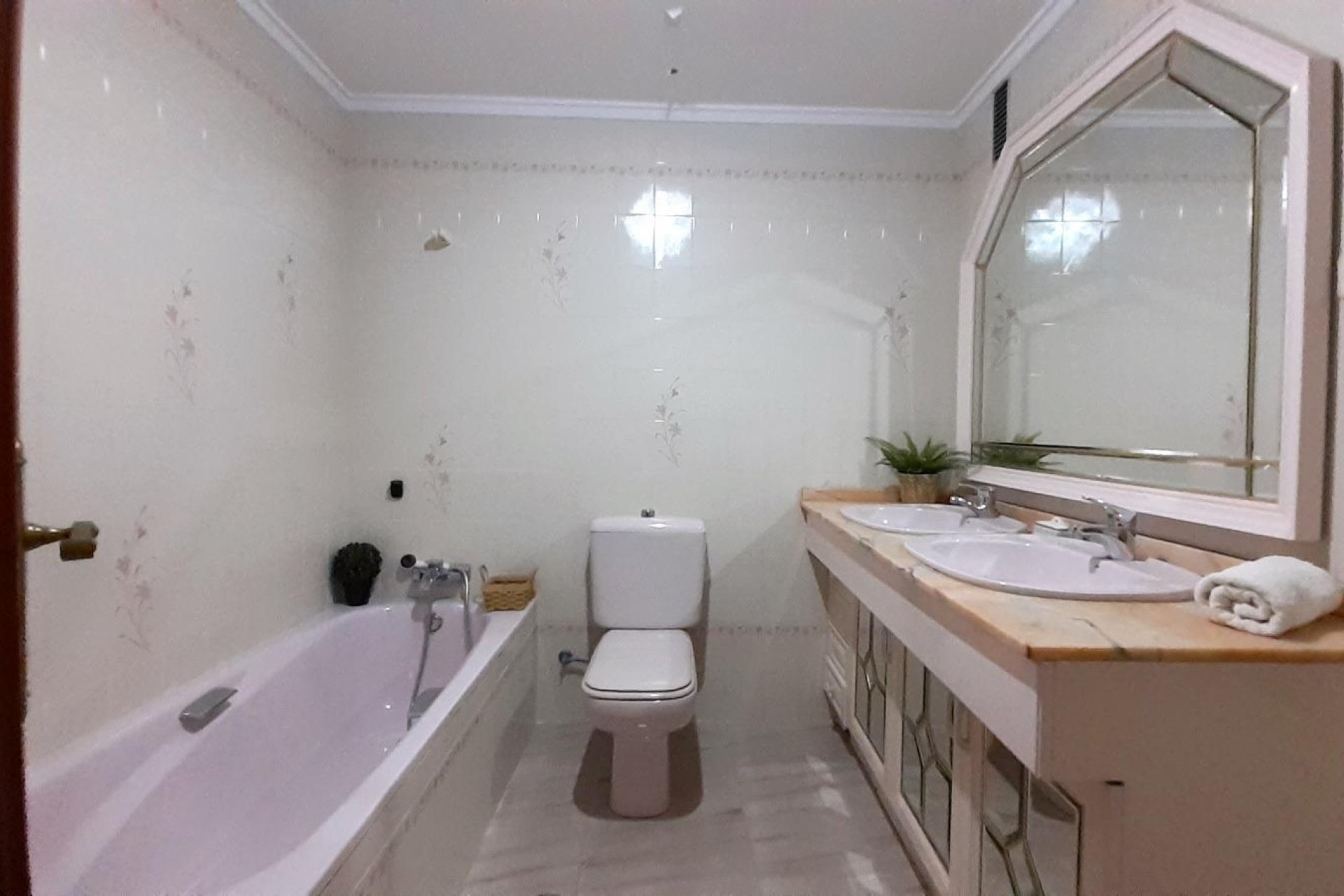 Resale - Apartment -
Torrevieja