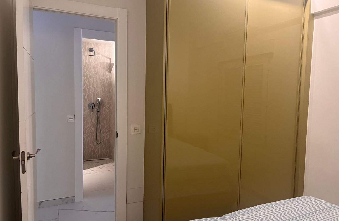 Resale - Apartment -
Torrevieja