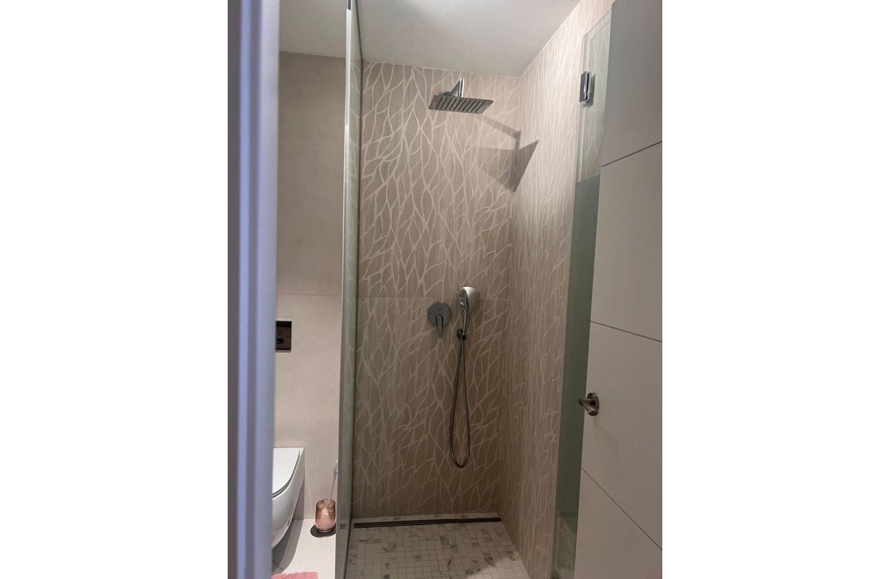 Resale - Apartment -
Torrevieja