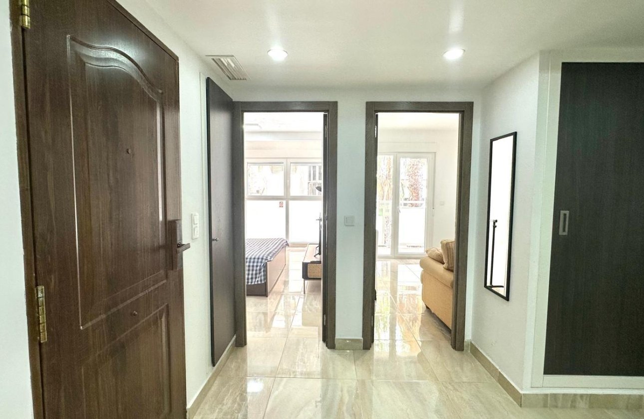 Resale - Apartment -
Torrevieja