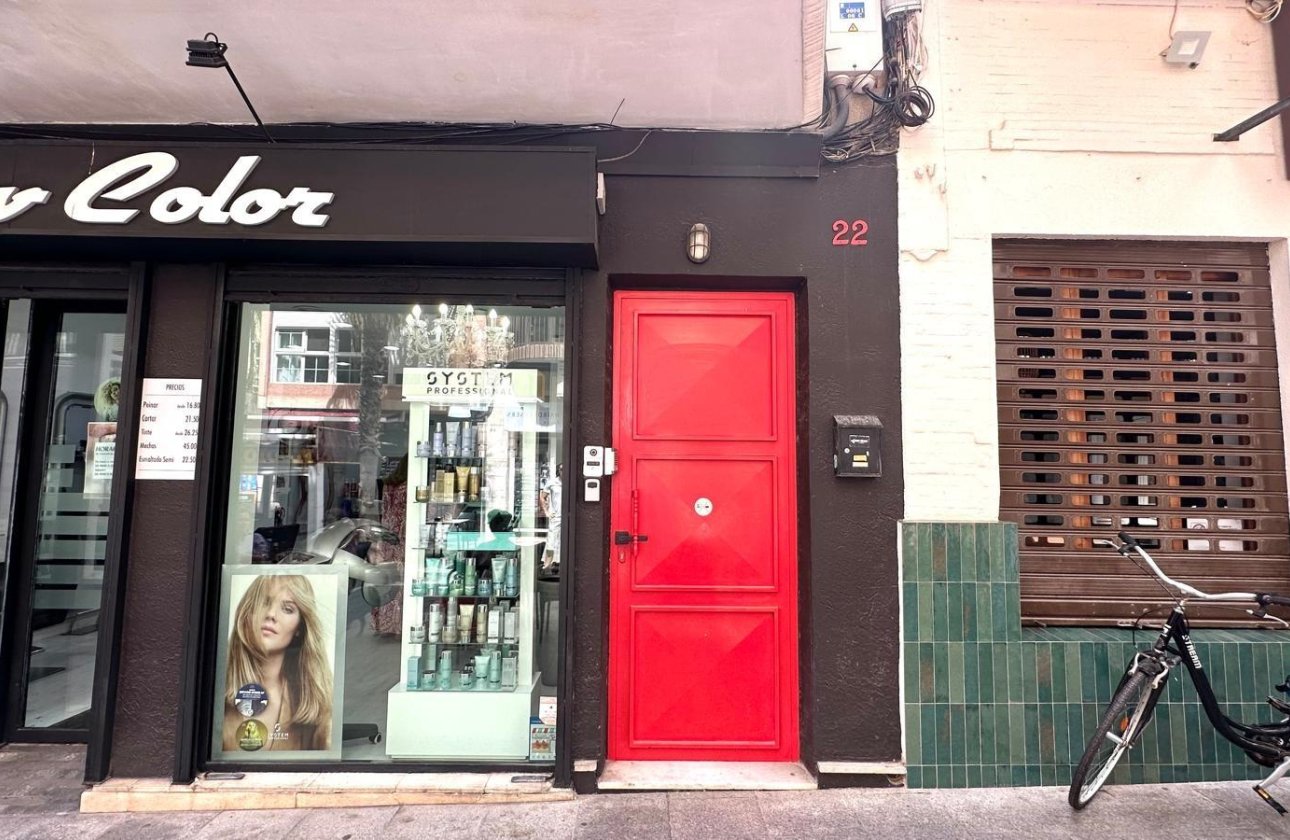 Resale - Apartment -
Torrevieja