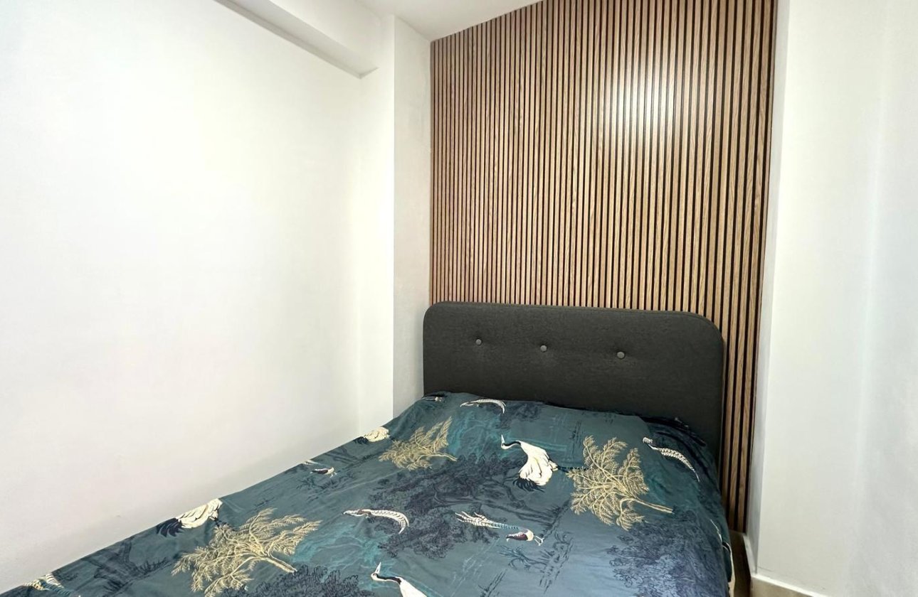 Resale - Apartment -
Torrevieja