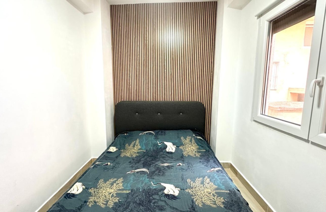 Resale - Apartment -
Torrevieja