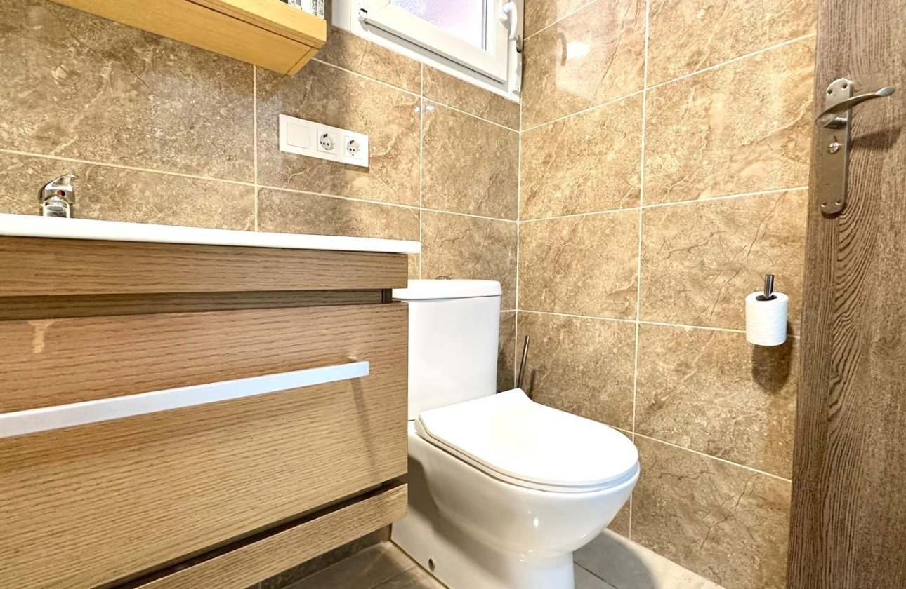 Resale - Apartment -
Torrevieja