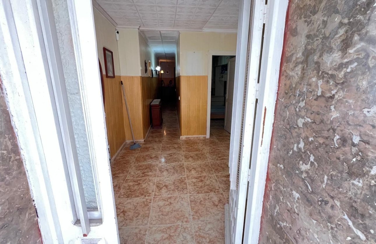 Resale - Apartment -
Torrevieja