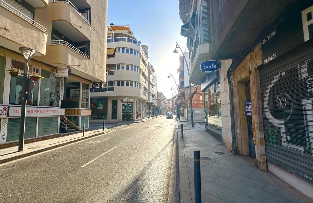 Resale - Apartment -
Torrevieja