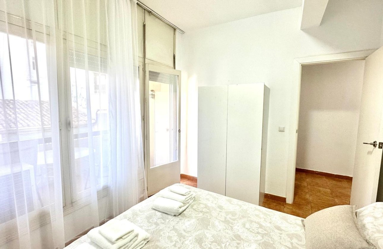 Resale - Apartment -
Torrevieja