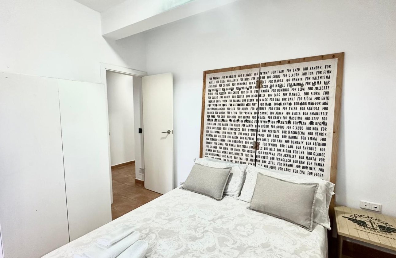 Resale - Apartment -
Torrevieja