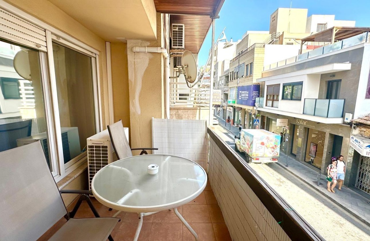 Resale - Apartment -
Torrevieja