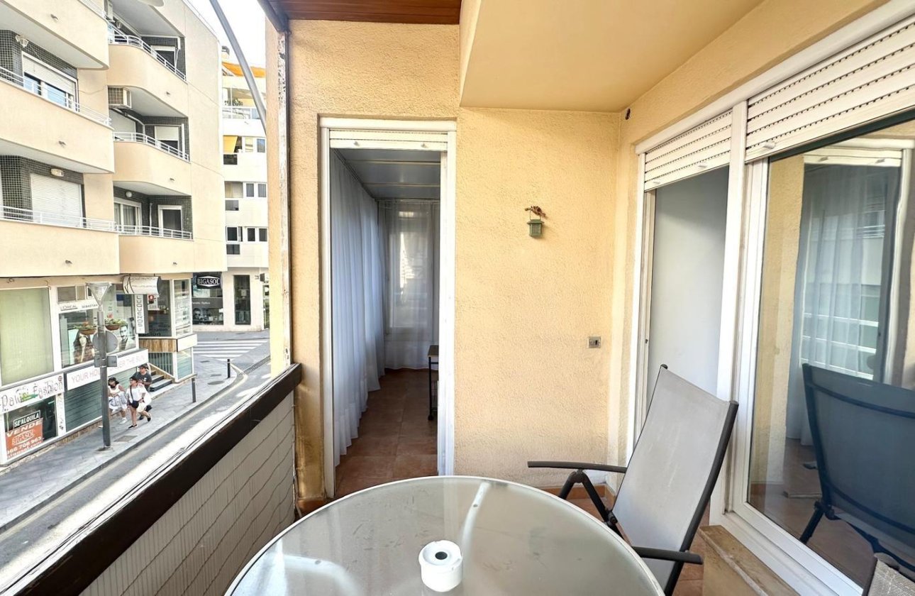 Resale - Apartment -
Torrevieja