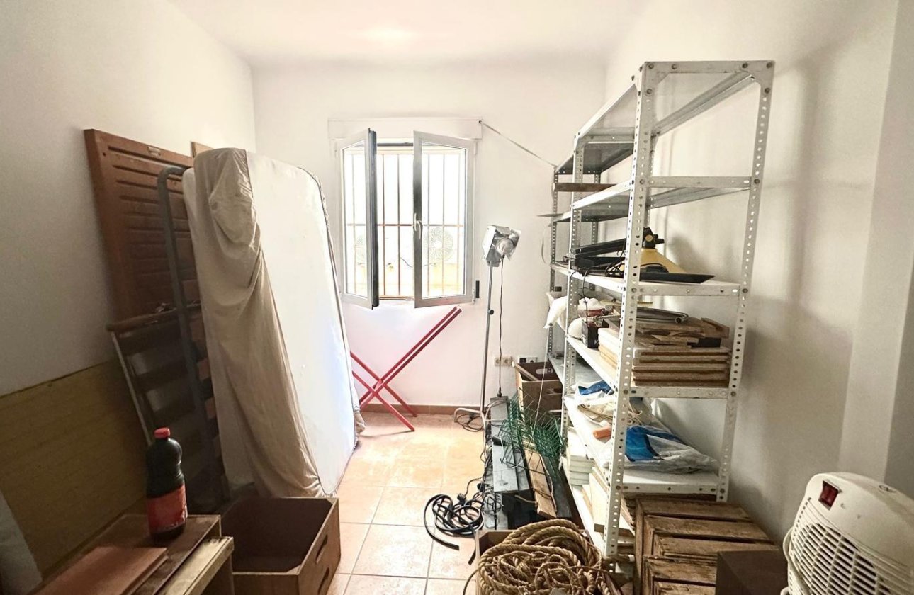 Resale - Apartment -
Torrevieja