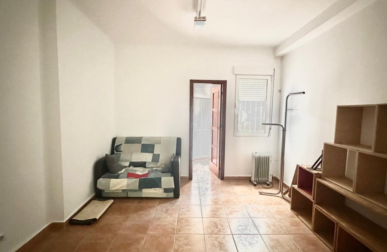 Resale - Apartment -
Torrevieja