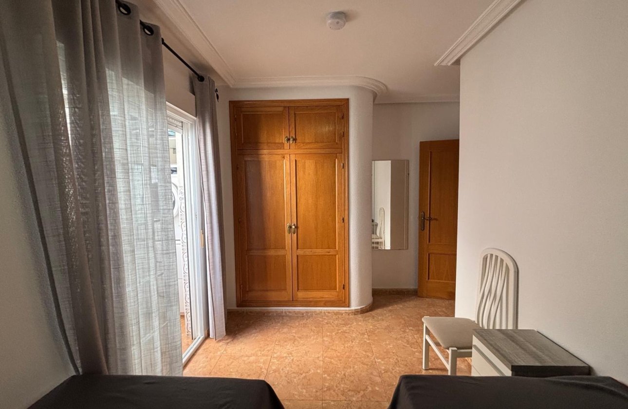 Resale - Apartment -
Torrevieja