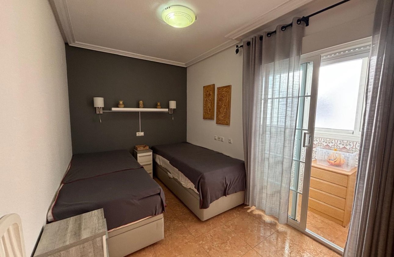 Resale - Apartment -
Torrevieja