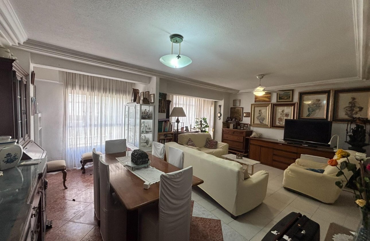 Resale - Apartment -
Torrevieja