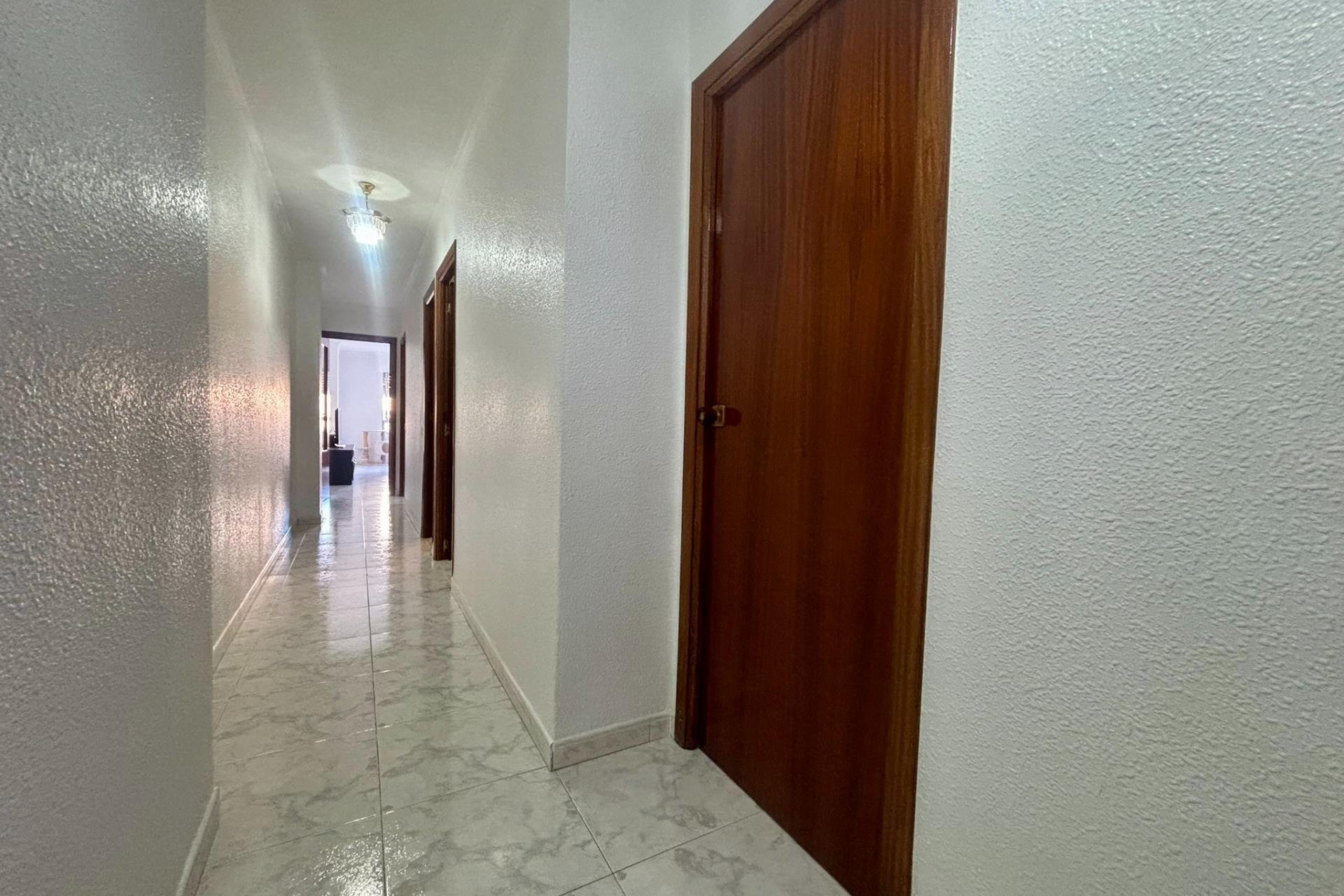 Resale - Apartment -
Torrevieja