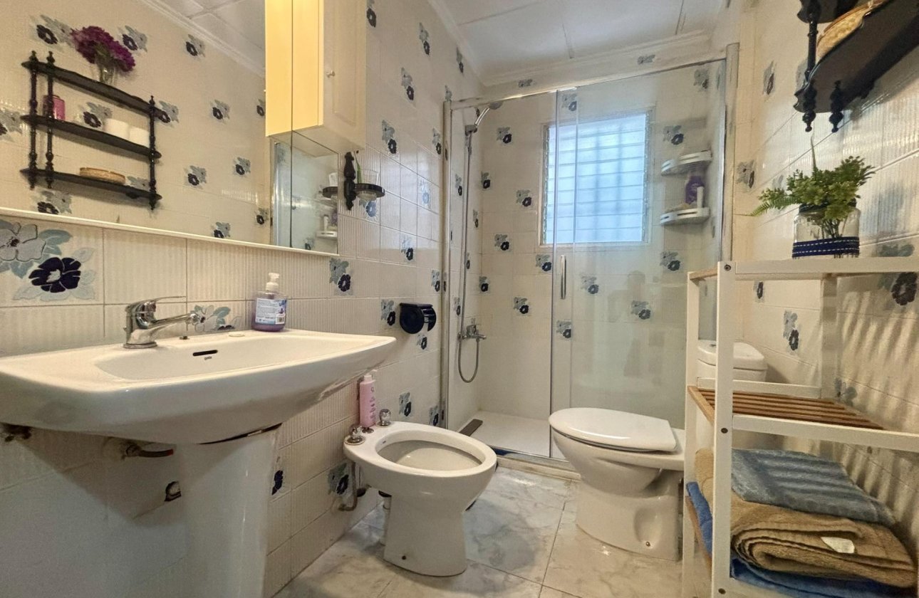 Resale - Apartment -
Torrevieja