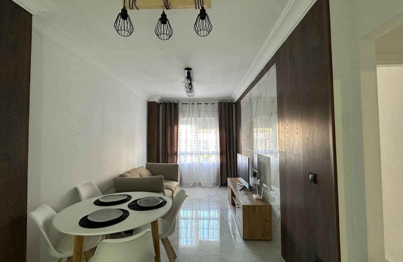 Resale - Apartment -
Torrevieja