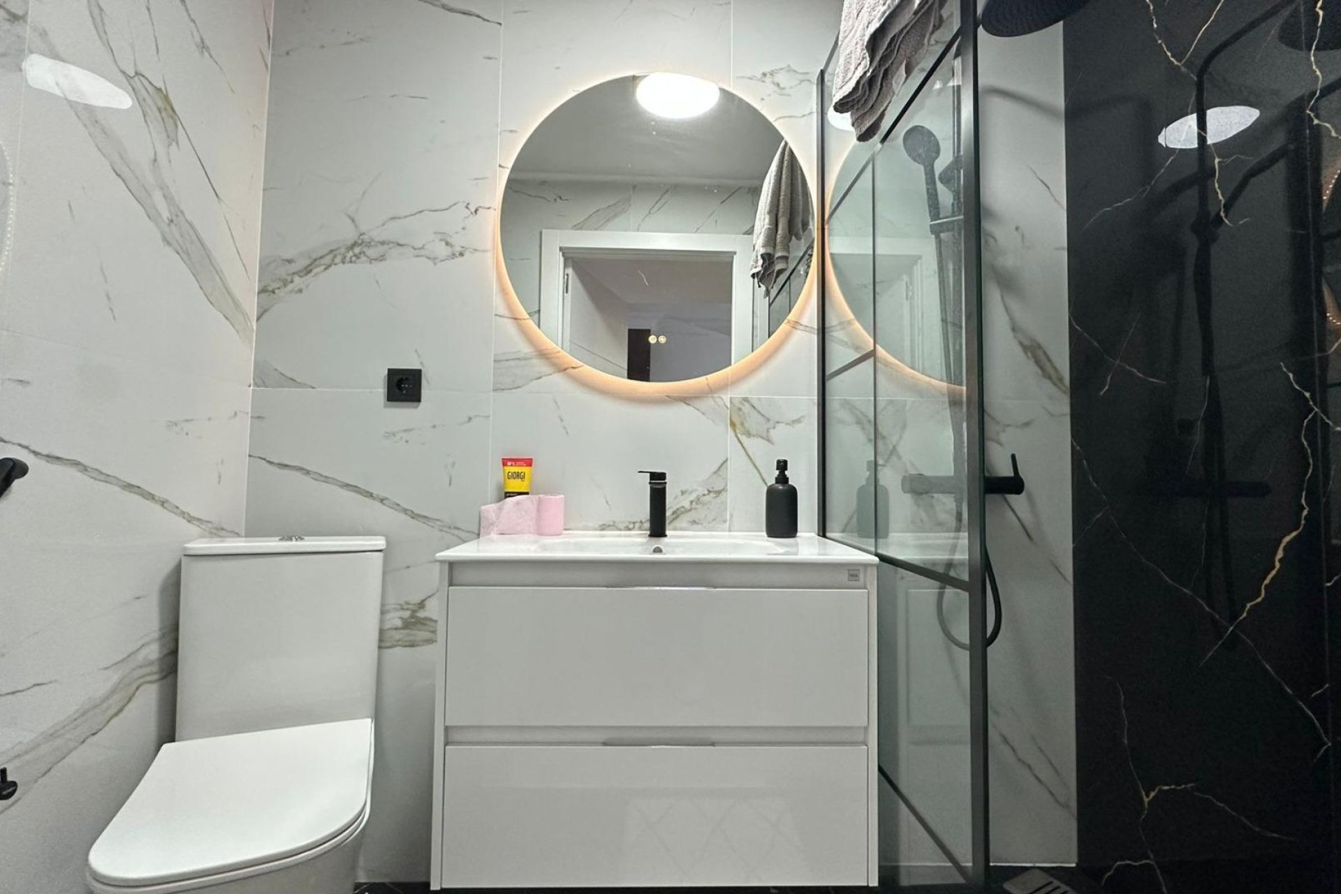 Resale - Apartment -
Torrevieja