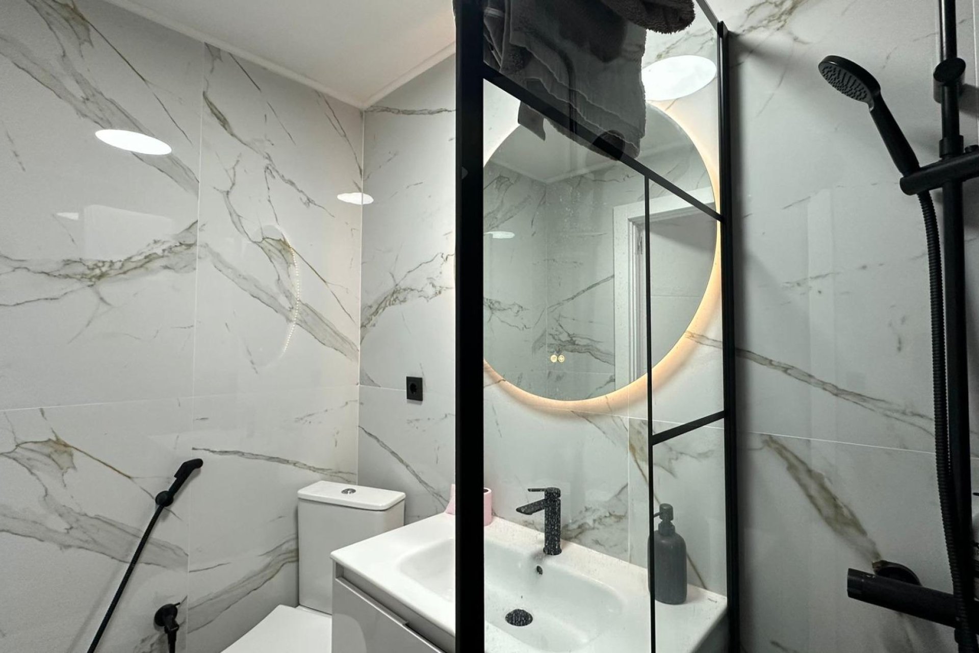 Resale - Apartment -
Torrevieja