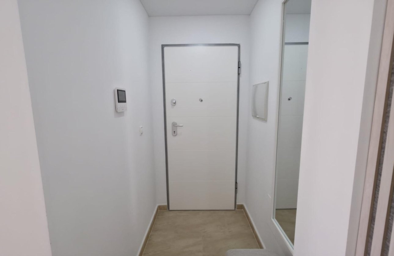 Resale - Apartment -
Torrevieja
