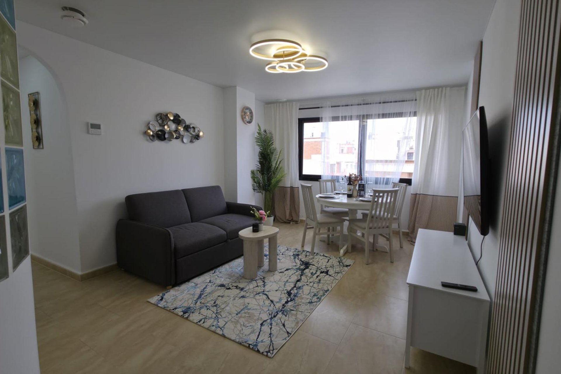 Resale - Apartment -
Torrevieja