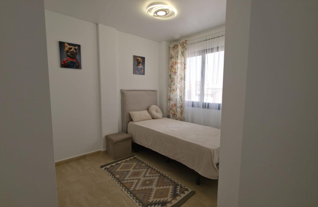 Resale - Apartment -
Torrevieja