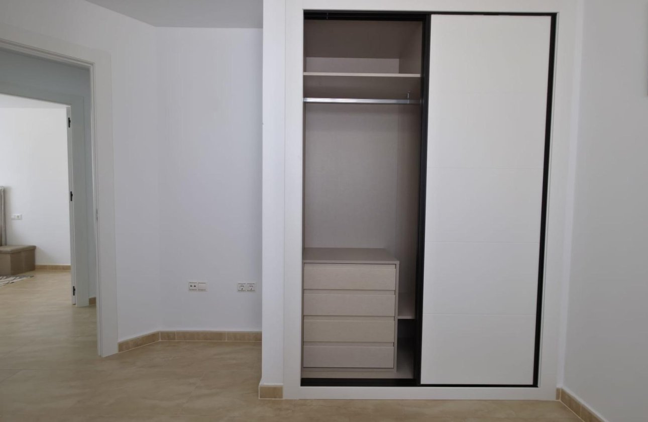 Resale - Apartment -
Torrevieja