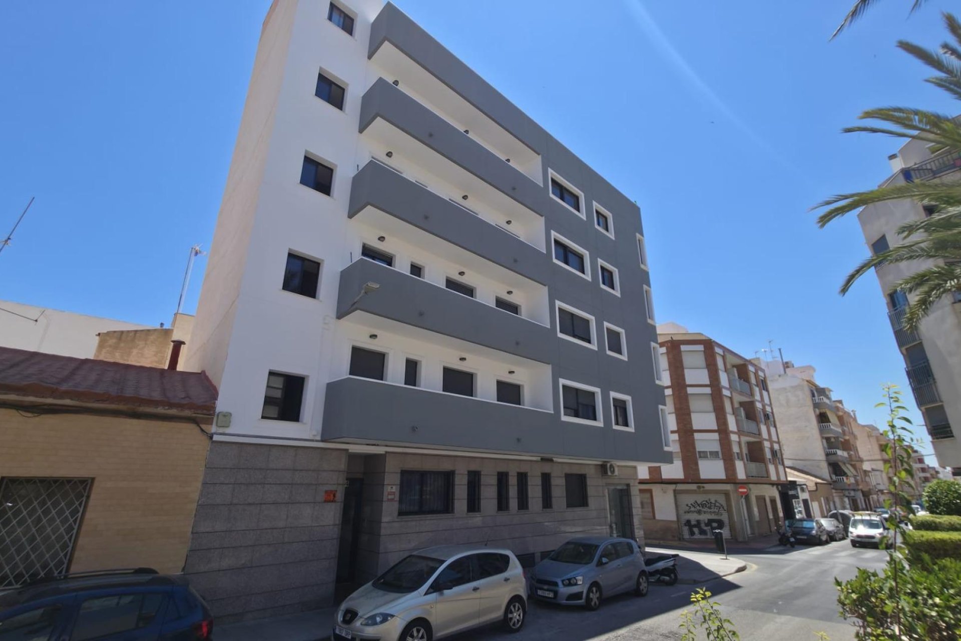 Resale - Apartment -
Torrevieja