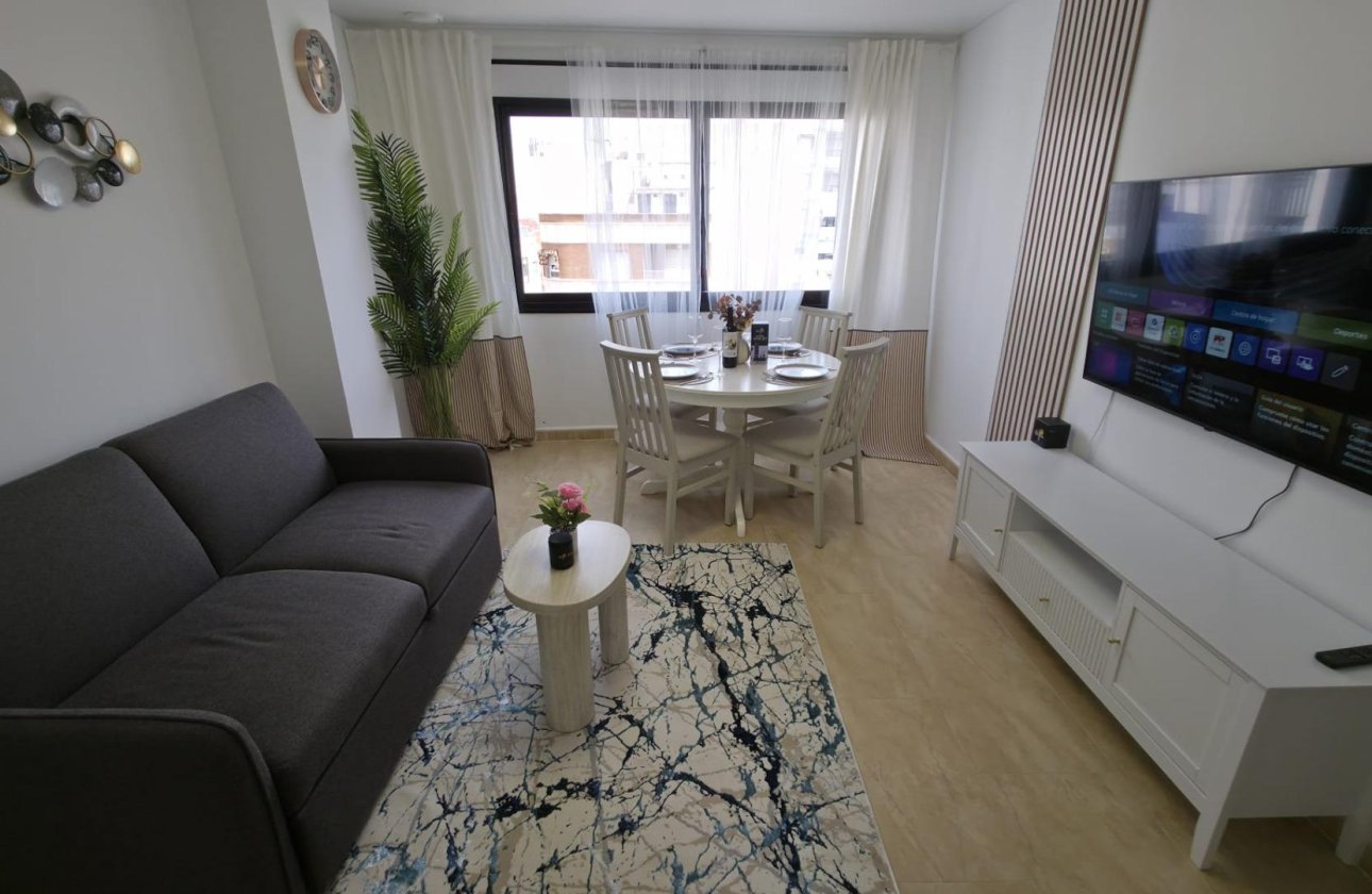 Resale - Apartment -
Torrevieja