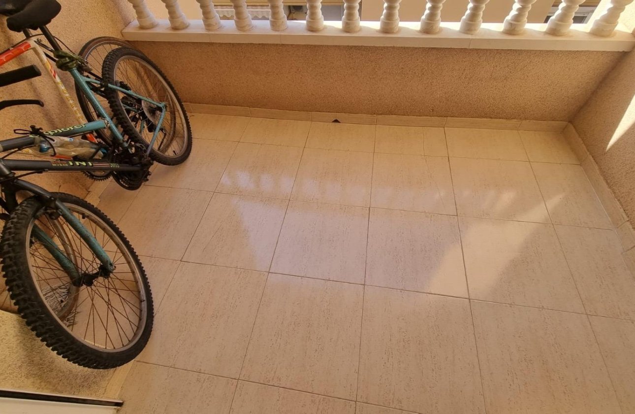 Resale - Apartment -
Torrevieja