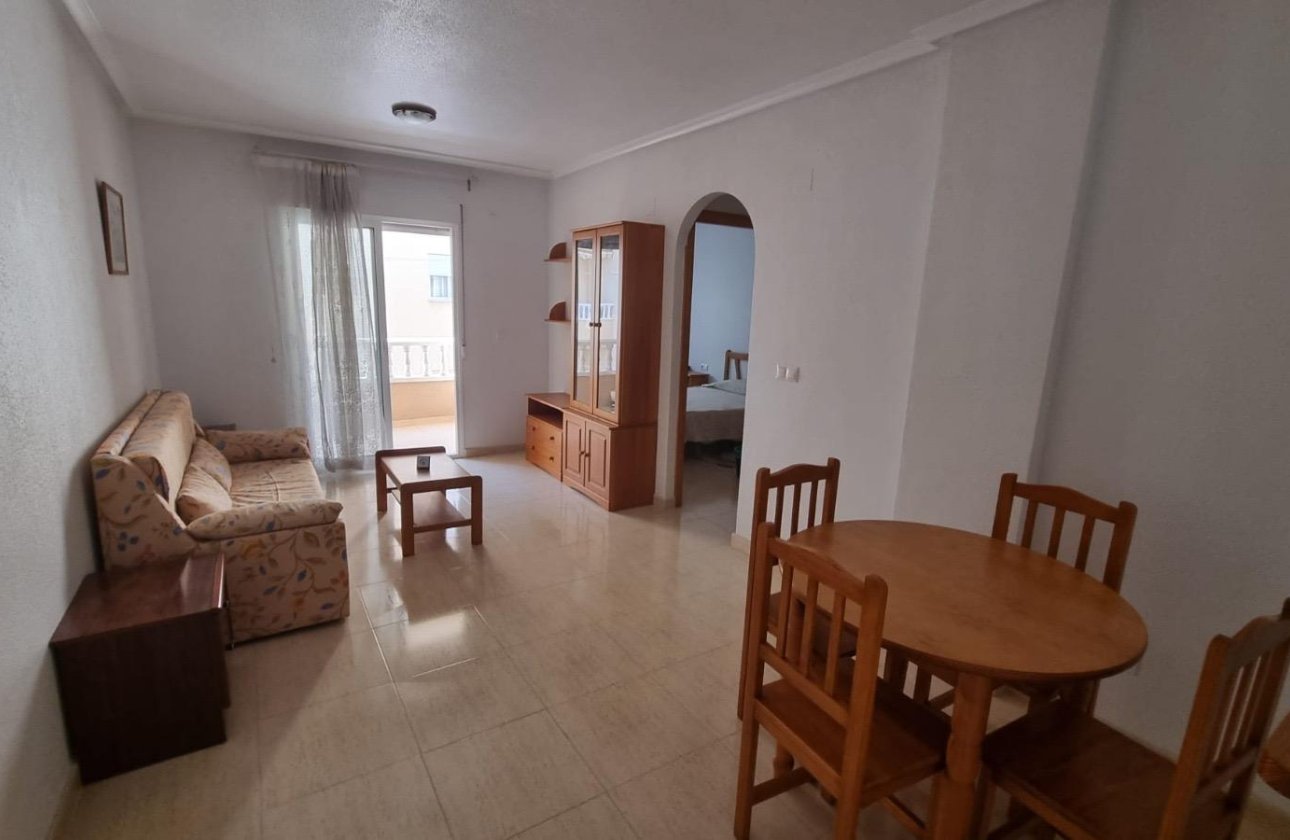 Resale - Apartment -
Torrevieja