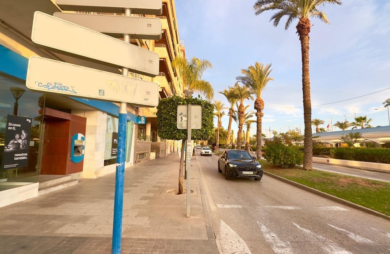 Resale - Apartment -
Torrevieja